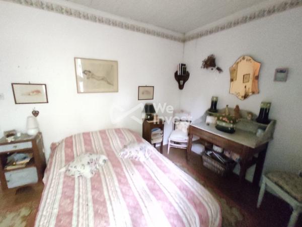 maison en pierres à la campagne