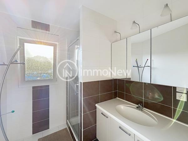 Un appartement avec accès privé à la plage
