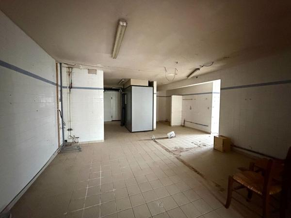 Local commercial 166 m2