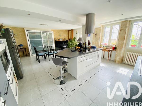 Maison à vendre 7 pièces 214 m² Migné-Auxances