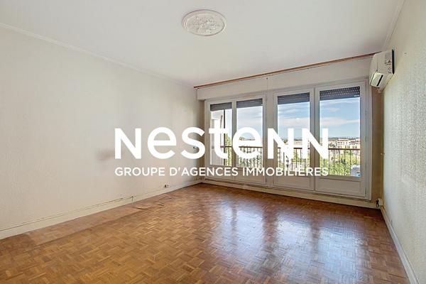 Appartement T3 avec 2 Chambres Traversant Lumineux avec ascenseur Cave et Parking - 69500 BRON