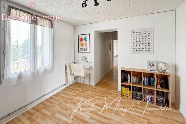 Maison à vendre 4 pièces de 133 m²