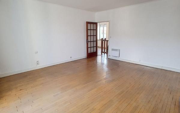 Appartement à louer    3 pièces •  Toury