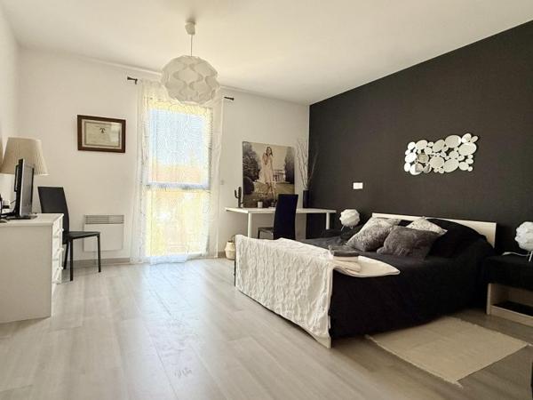 Vente / Maison T6+ à Saint-Julien-les-Villas (10800)