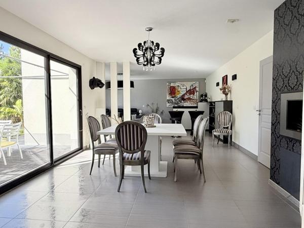 Vente / Maison T6+ à Saint-Julien-les-Villas (10800)