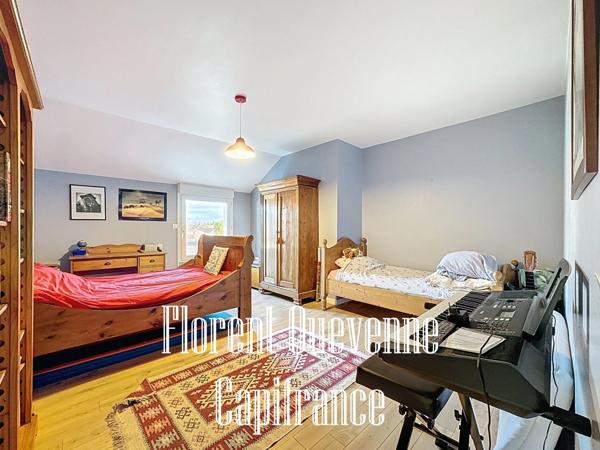 Maison + local commercial à vendre 298m²