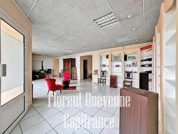 Maison + local commercial à vendre 298m²