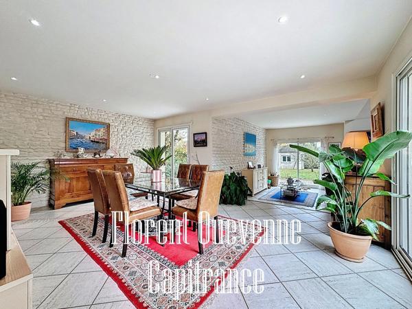 Maison + local commercial à vendre 298m²