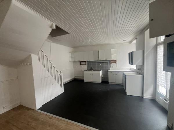 Maison à louer 700 € CC Le Faouët 3 p 79 m² DPE E