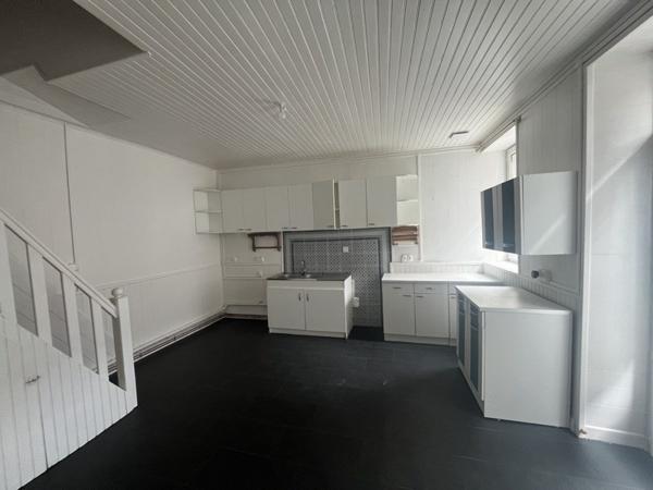 Maison à louer 700 € CC Le Faouët 3 p 79 m² DPE E