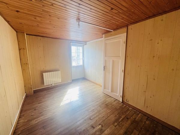 Maison à louer 700 € CC Le Faouët 3 p 79 m² DPE E