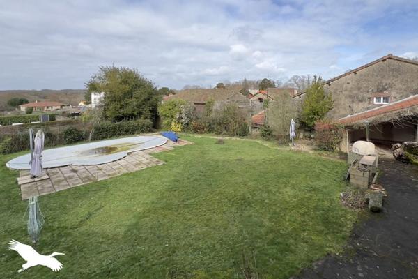 Maison à vendre |  Mézières-sur-Issoire |  5 pièces | 204 m²