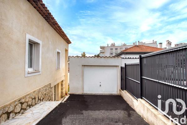 Maison de ville 5 pièces de 186 m² à Antibes (06600)