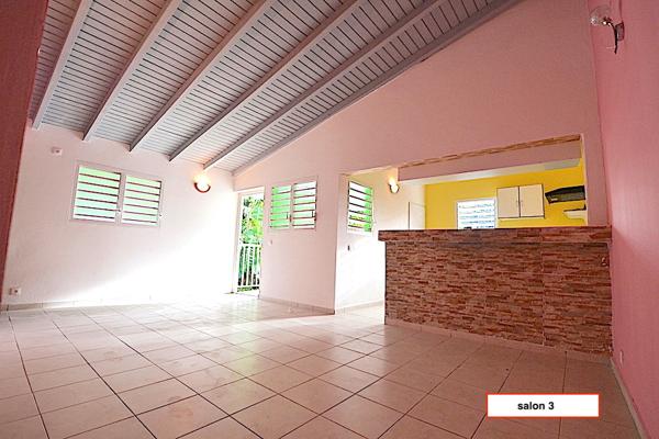Gosier (97190) Spacieux haut de villa T3