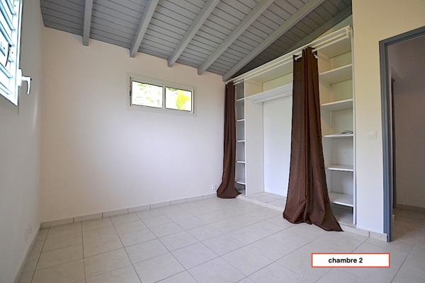 Gosier (97190) Spacieux haut de villa T3