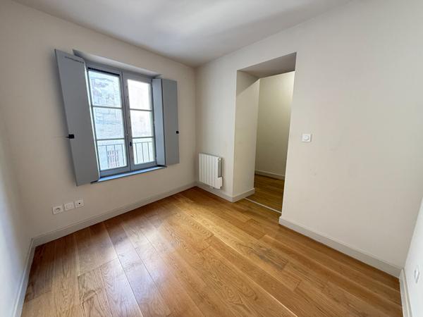 Appartement Nîmes 4 pièces 94.01 m2