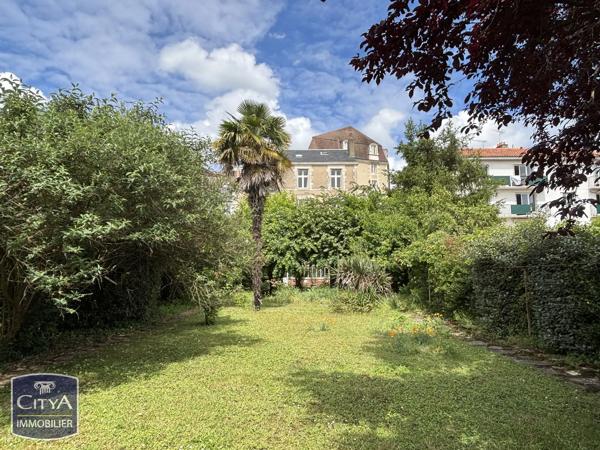 Maison à vendre 6 pièces 216m² Poitiers (86000)
