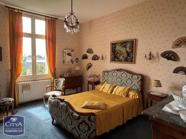 Maison à vendre 6 pièces 216m² Poitiers (86000)