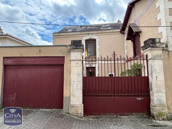 Maison à vendre 6 pièces 216m² Poitiers (86000)