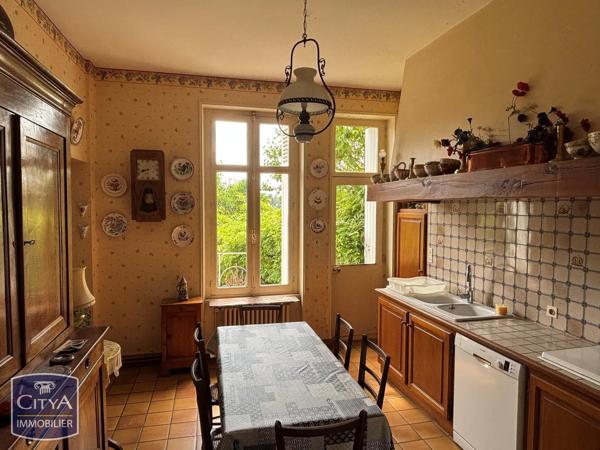 Maison à vendre 6 pièces 216m² Poitiers (86000)