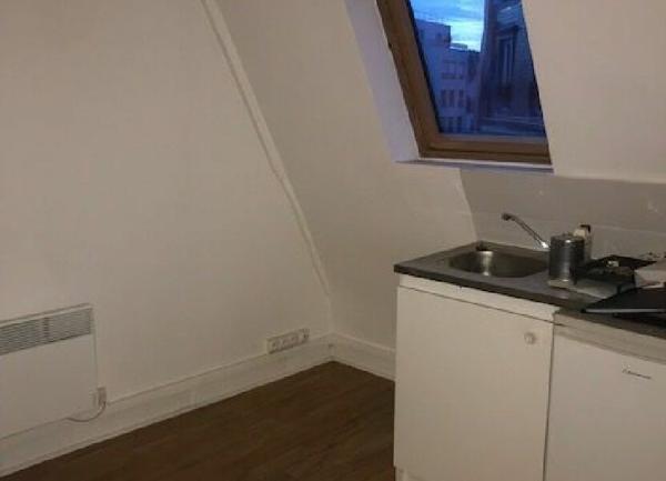 Appartement à vendre    1 pièce • 6,78 m2    Paris 11