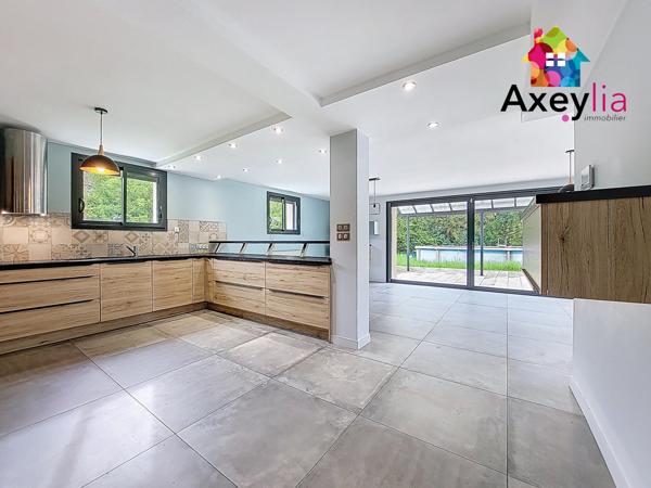 Riorges (42153) A VENDRE - RIORGES - MAISON ENTIEREMENT RENOVEE, 6 CHAMBRES ET TERRAIN