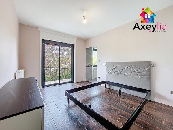 Riorges (42153) A VENDRE - RIORGES - MAISON ENTIEREMENT RENOVEE, 6 CHAMBRES ET TERRAIN