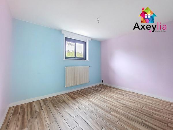 Riorges (42153) A VENDRE - RIORGES - MAISON ENTIEREMENT RENOVEE, 6 CHAMBRES ET TERRAIN