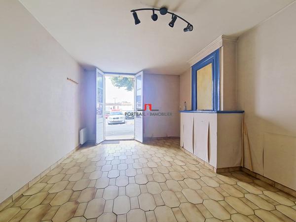 SAINT-SAVIN – MAISON EN PIERRE À RÉNOVER – 3 CHAMBRES – GARAGE