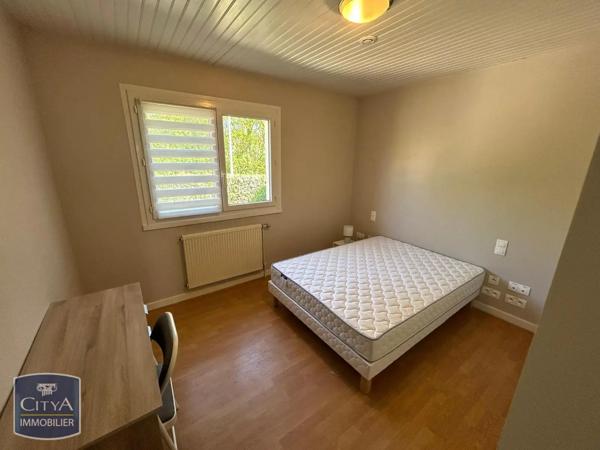 Appartement à louer 11.72m² Cholet (49300)