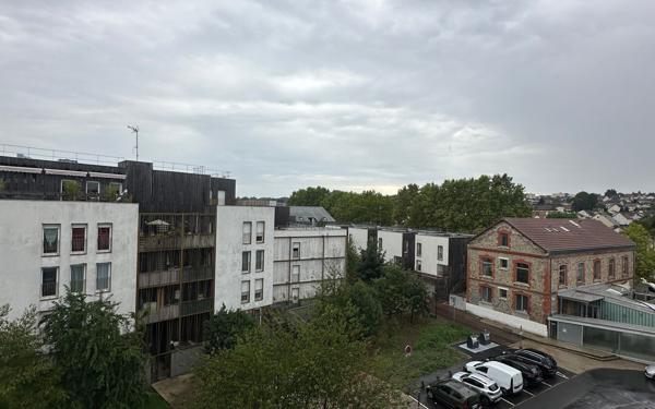 Appartement à vendre    4 pièces • 66,57 m2 Ris-Orangis