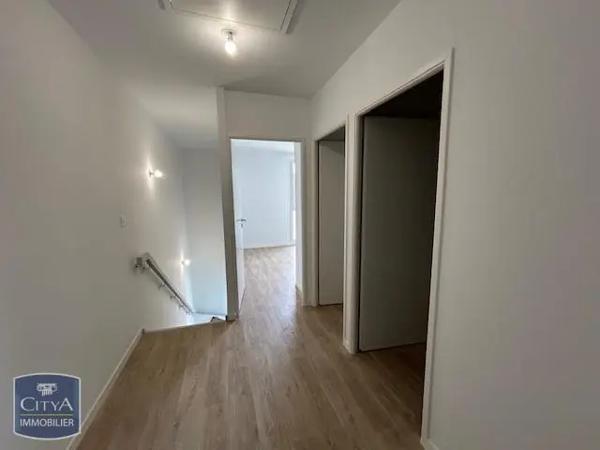 Maison à louer 3 pièces 64.72m² Breuillet (17920)
