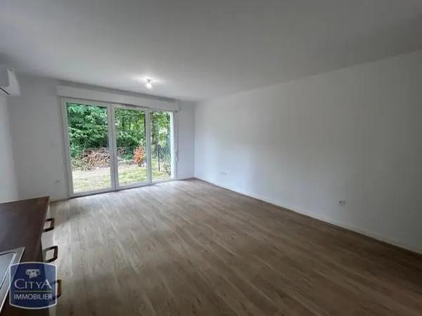Maison à louer 3 pièces 64.72m² Breuillet (17920)