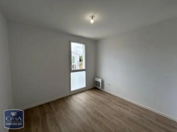 Maison à louer 3 pièces 64.72m² Breuillet (17920)