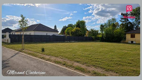 Terrain à bâtir de 804 m2 déjà viabilisé - Charmont-sous-Barbuise