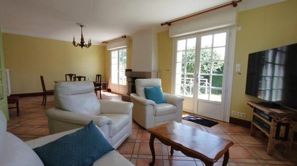 Maison à vendre 6 pièces COMBRIT (29) Sainte-Marine la plage à pied, quartier calme, en impasse. 2 chambres au rez-de-chaussée