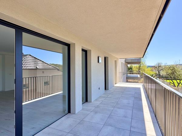 T4 avec 3 chambres - terrasse 24m² + garage + parking souterrain