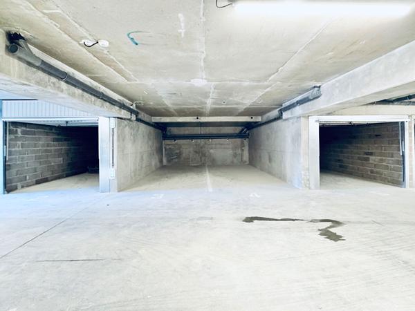 T4 avec 3 chambres - terrasse 24m² + garage + parking souterrain