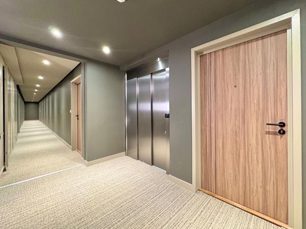 T4 avec 3 chambres - terrasse 24m² + garage + parking souterrain