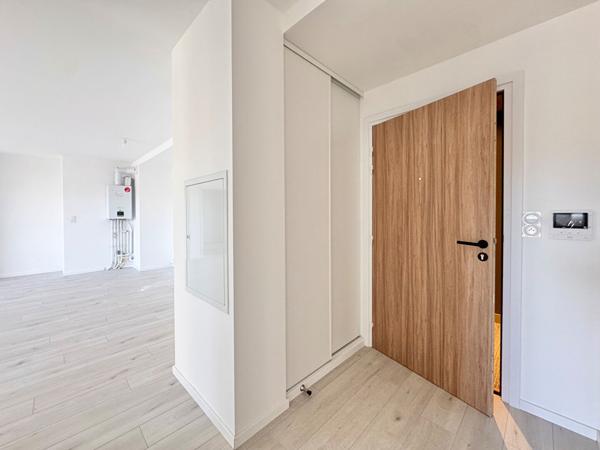 T4 avec 3 chambres - terrasse 24m² + garage + parking souterrain