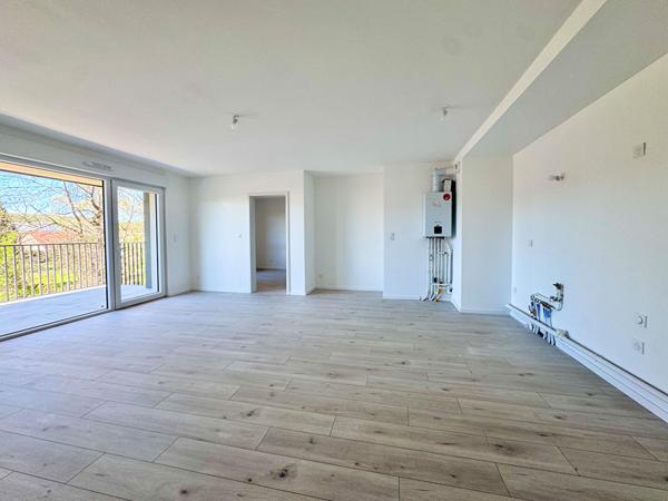 T4 avec 3 chambres - terrasse 24m² + garage + parking souterrain