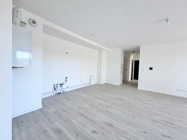 T4 avec 3 chambres - terrasse 24m² + garage + parking souterrain