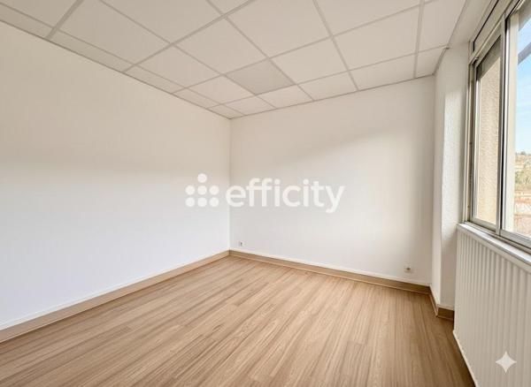 Immeuble 16 pièces - 413 m²