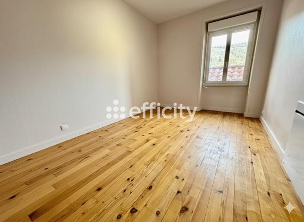 Immeuble 16 pièces - 413 m²