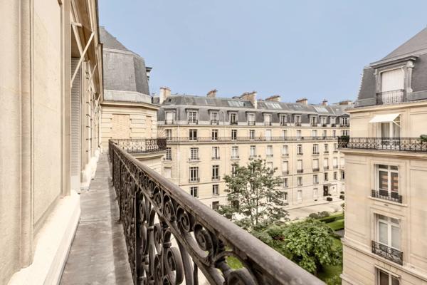 Appartement Paris 8e - CHAMPS-ELYSEES