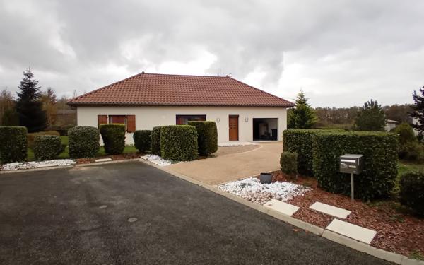 Maison à vendre    3 pièces •  Cuisery