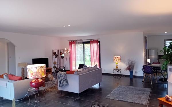 Maison à vendre    3 pièces •  Cuisery