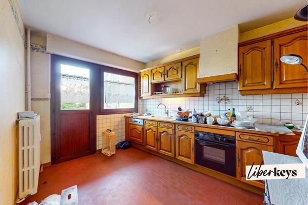 Appartement 4 pièces traversant – 99 m² – Laxou – Garage – Cave – Grenier – Ascenseur