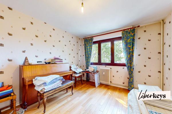 Appartement 4 pièces traversant – 99 m² – Laxou – Garage – Cave – Grenier – Ascenseur