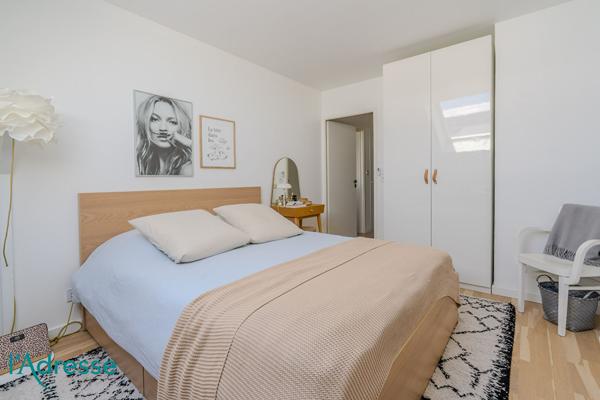 BORDEAUX BASTIDE - Appartement 3 pièces avec loggia et parking